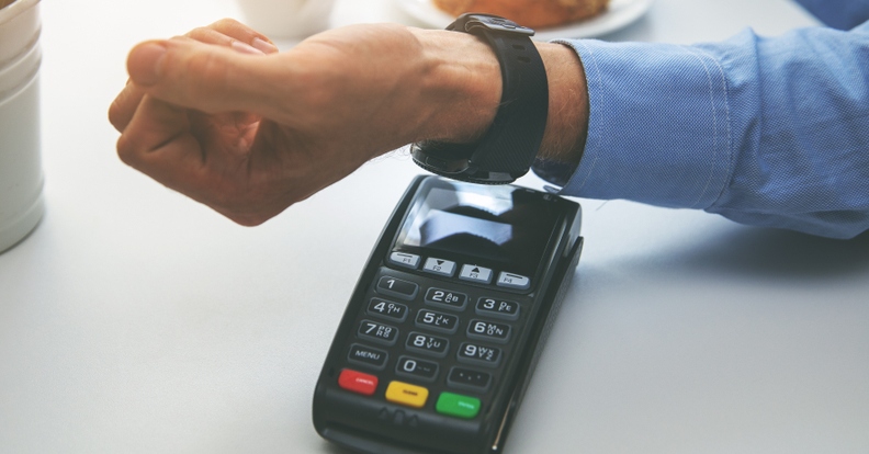 fizetés telefonnal, okosórával